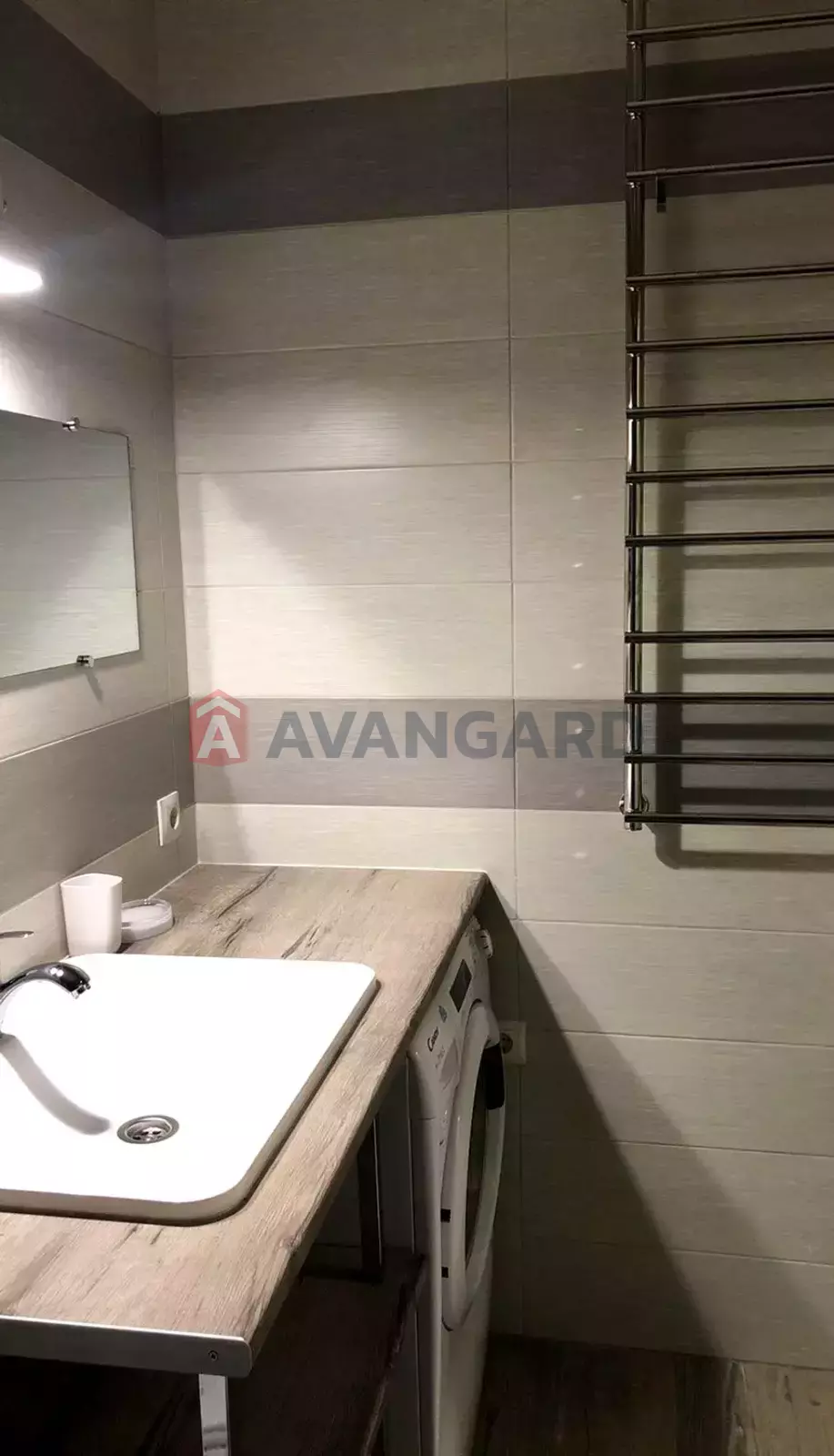 2 ��. ��������, 53/32/13 ��. �., 3/5 ������ ���� 9