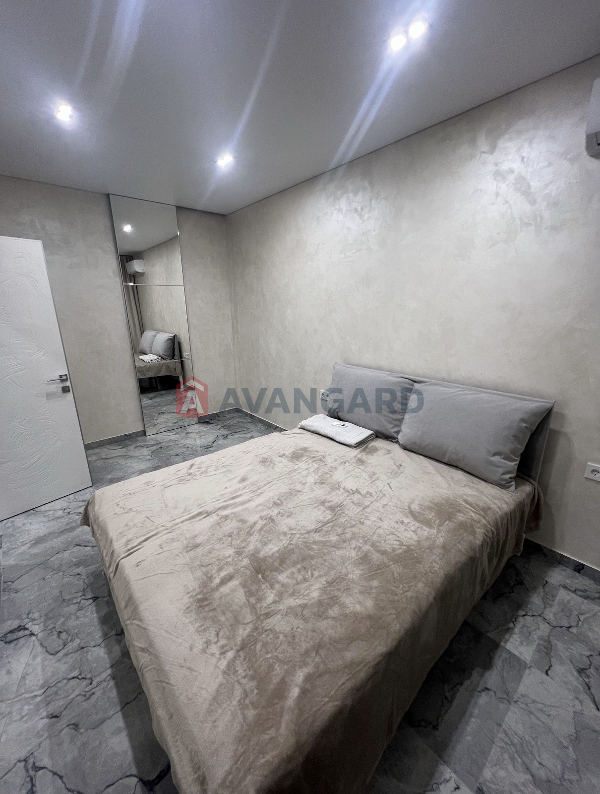 1 ����. ��������, 46/20/21 ��. �., 1/9 ���� ���� 2