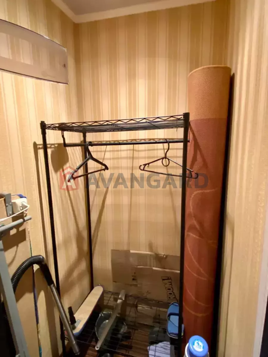 1 ����. ��������, 32/-/- ��. �., 9/9 ���� ���� 9