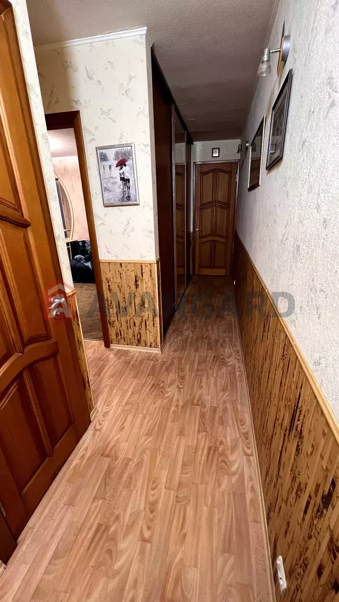 1 ��. ��������, 33/-/7 ��. �., 3/5 ������ ���� 13