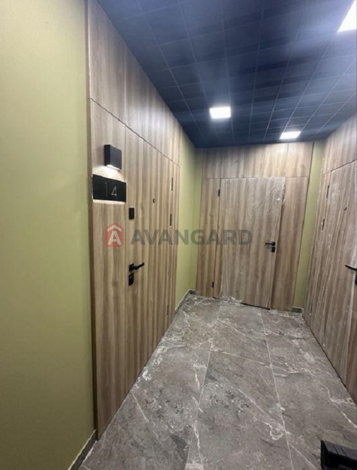 1 ��. ��������, 46/-/28 ��. �., 2/5 ������ ���� 14