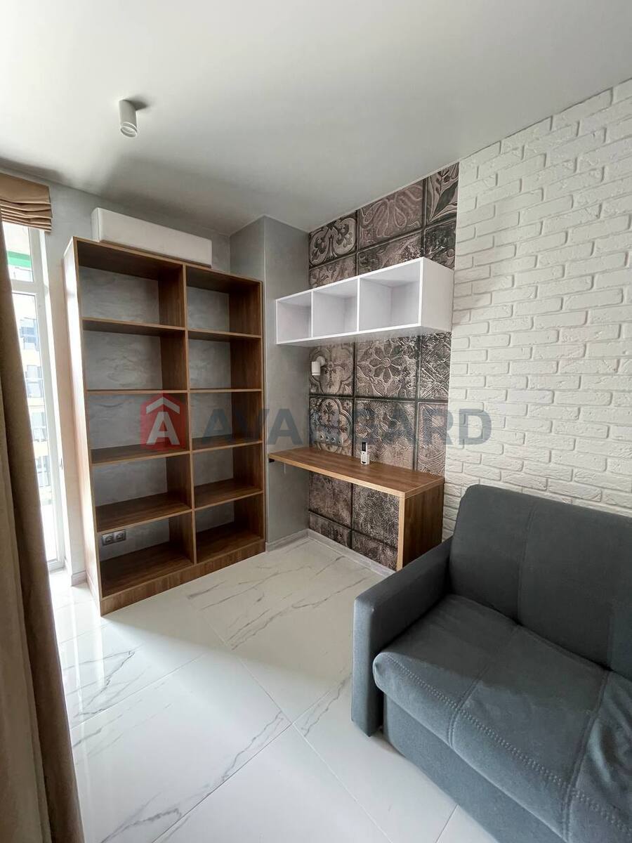 1 ����. ��������, 44/-/24 ��. �., 12/13 ���� ���� 3