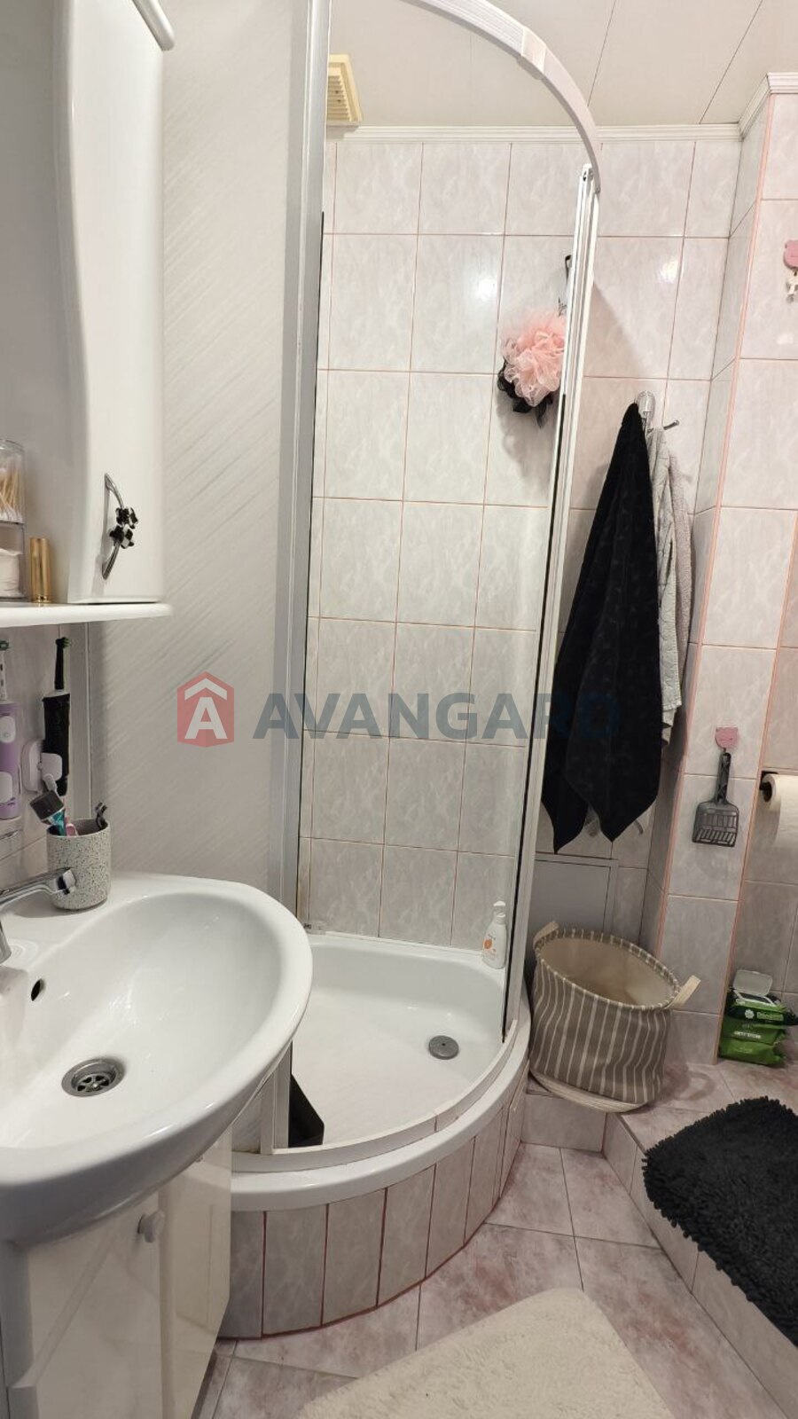 2 ��. ��������, 50/-/7 ��. �., 4/9 ������ ���� 8