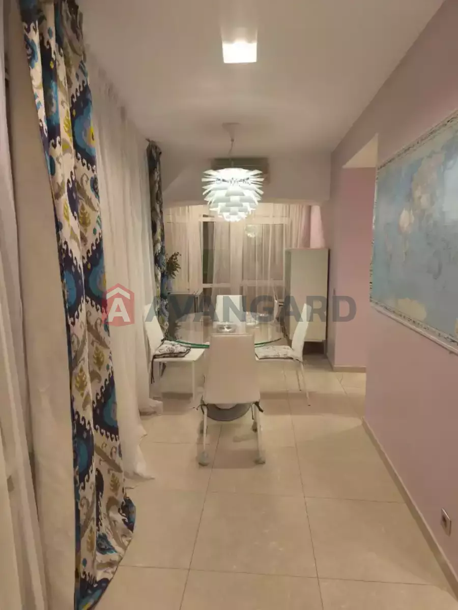 4 ��. ��������, 240/140/25 ��. �., 6/13 ������ ���� 19