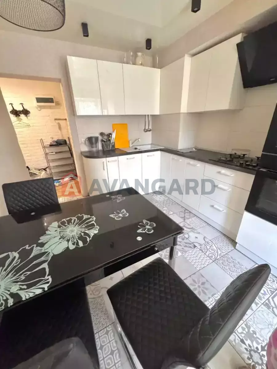 2 ����. ��������, 67/-/9 ��. �., 6/9 ���� ���� 6