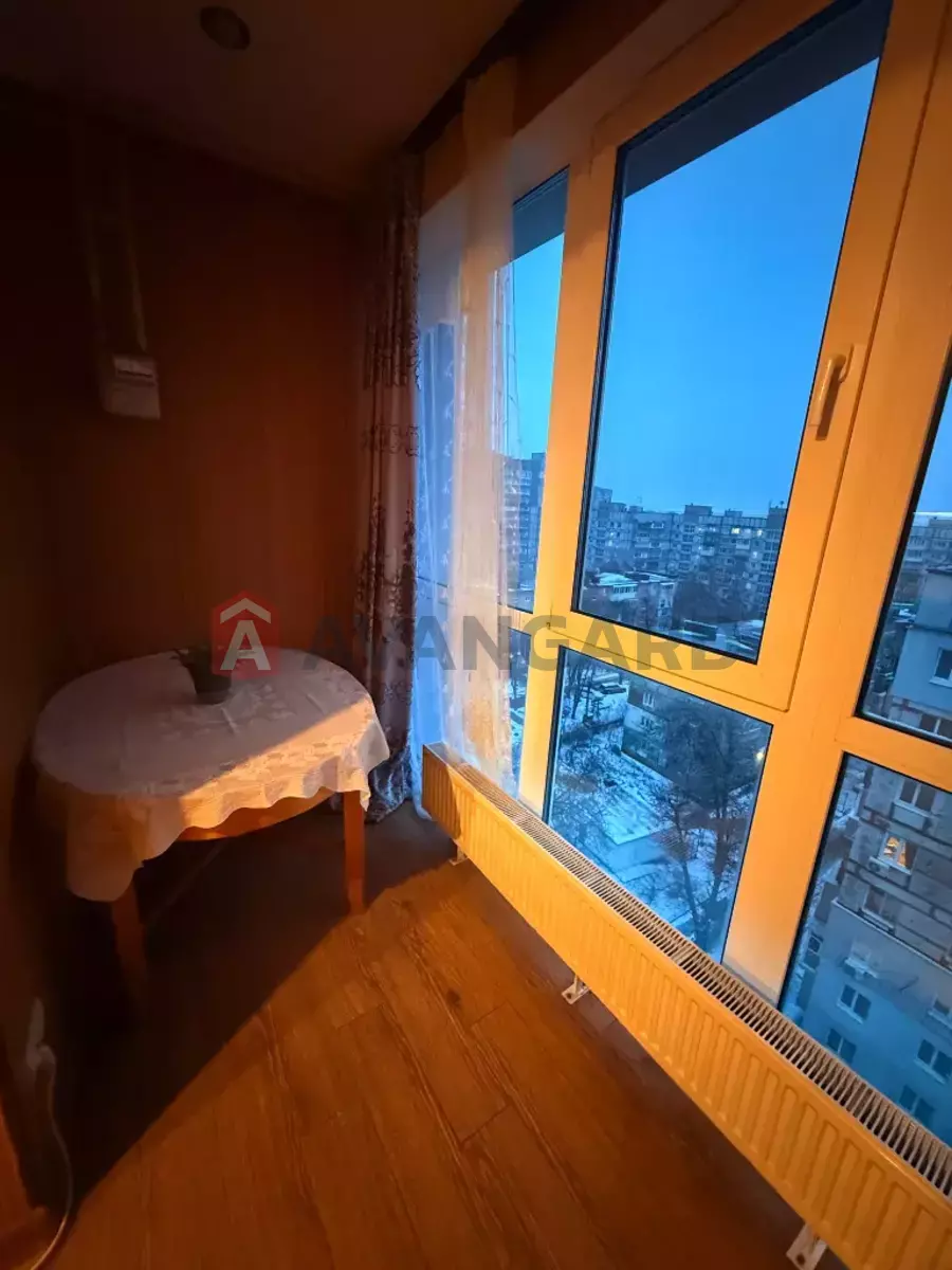 1 ����. ��������, 63/-/- ��. �., 10/10 ���� ���� 12