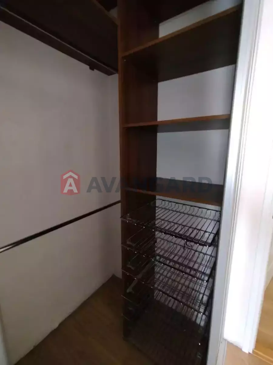 1 ��. ��������, 53/-/20 ��. �., 3/3 ������ ���� 23