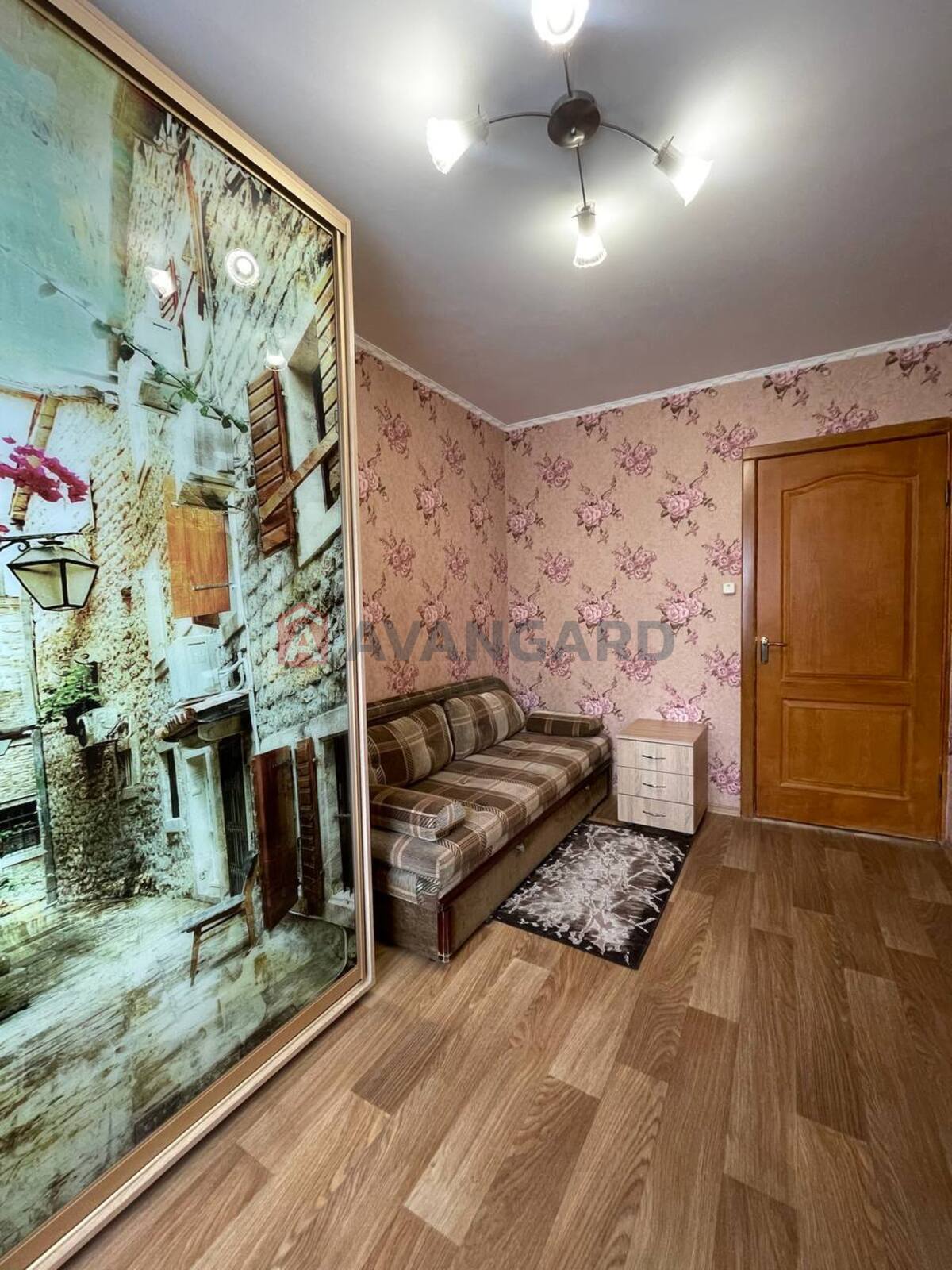 2 ��. ��������, 46/28/9 ��. �., 7/9 ������ ���� 6