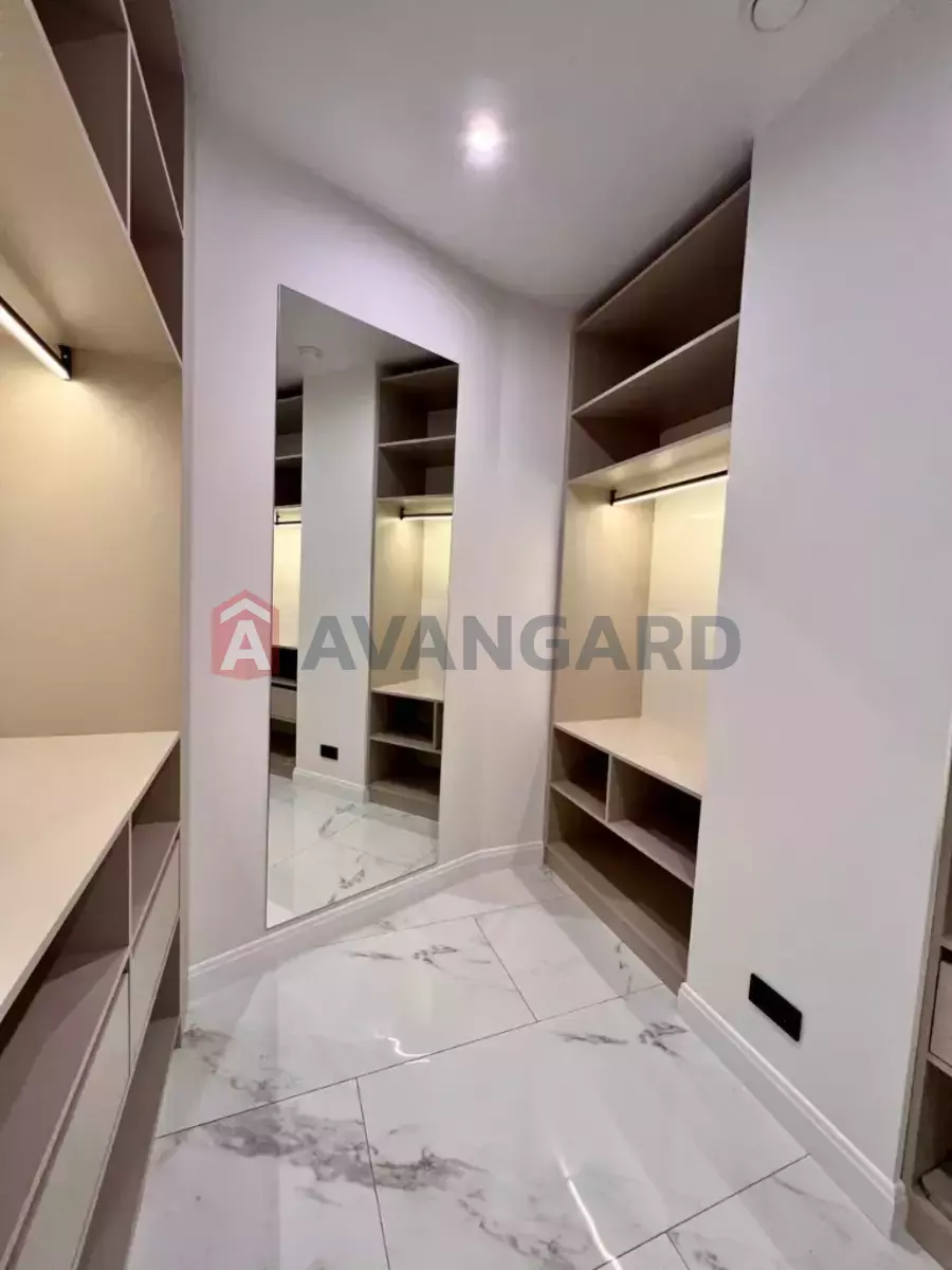 3 ��. ��������, 137/-/- ��. �., 1/6 ������ ���� 5