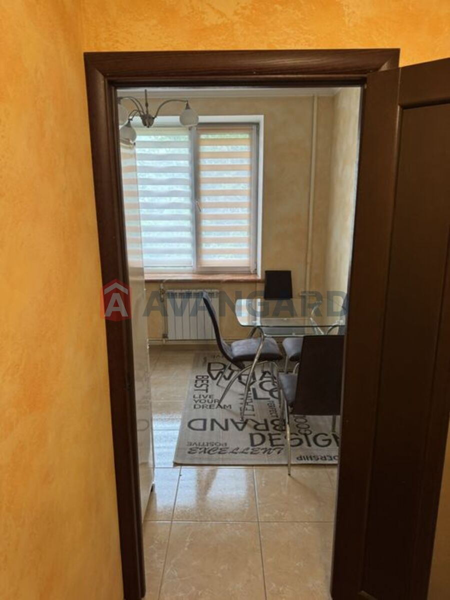 1 . , 55/-/9 . ., 4/9   5