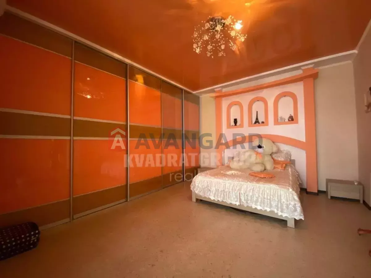 2 ��. ��������, 70/-/- ��. �., 16/17 ������ ���� 10