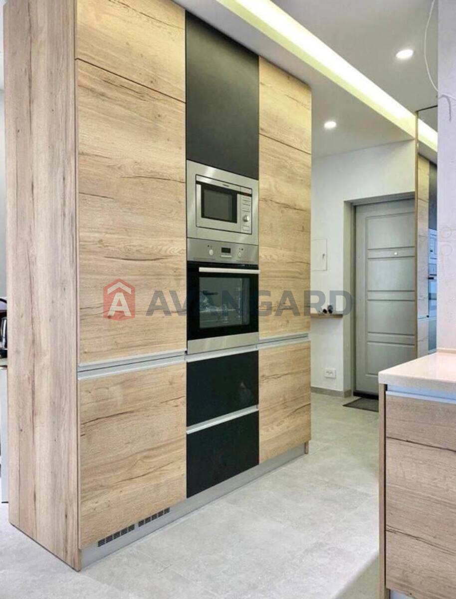 1 ��. ��������, 50/-/- ��. �., 4/10 ������ ���� 8