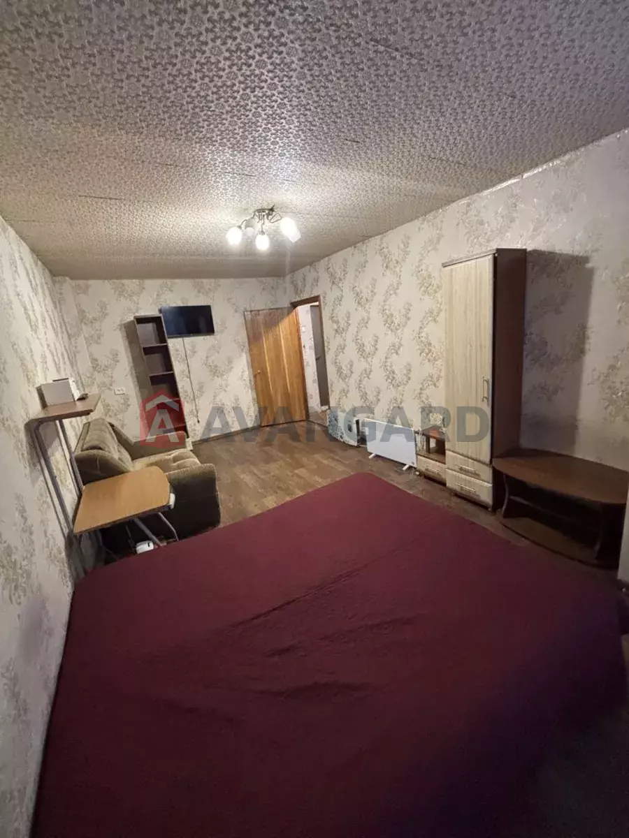 1 ��. ��������, 40/-/8 ��. �., 2/10 ������ ���� 6