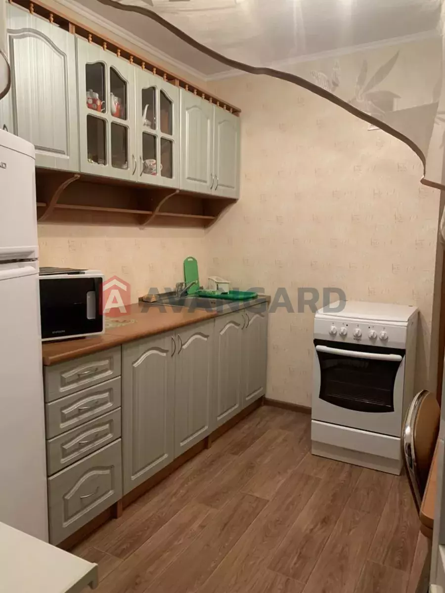 1 . , 40/-/8 . ., 10/12   5