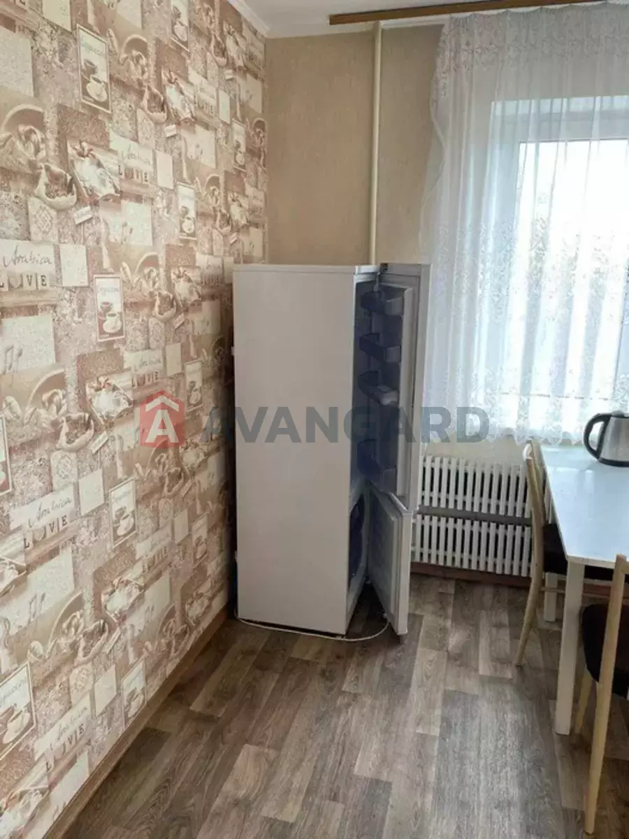 1 . , 39/-/6 . ., 8/9   7