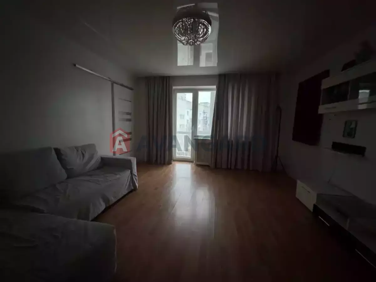 3 . , 68/-/- . ., 8/9   5