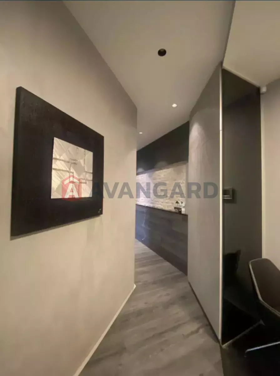 3 ��. ��������, 90/-/- ��. �., 7/10 ������ ���� 8