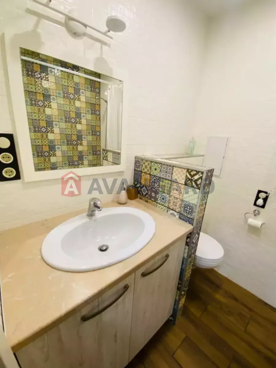 2 ����. ��������, 53/-/12 ��. �., 9/12 ���� ���� 6