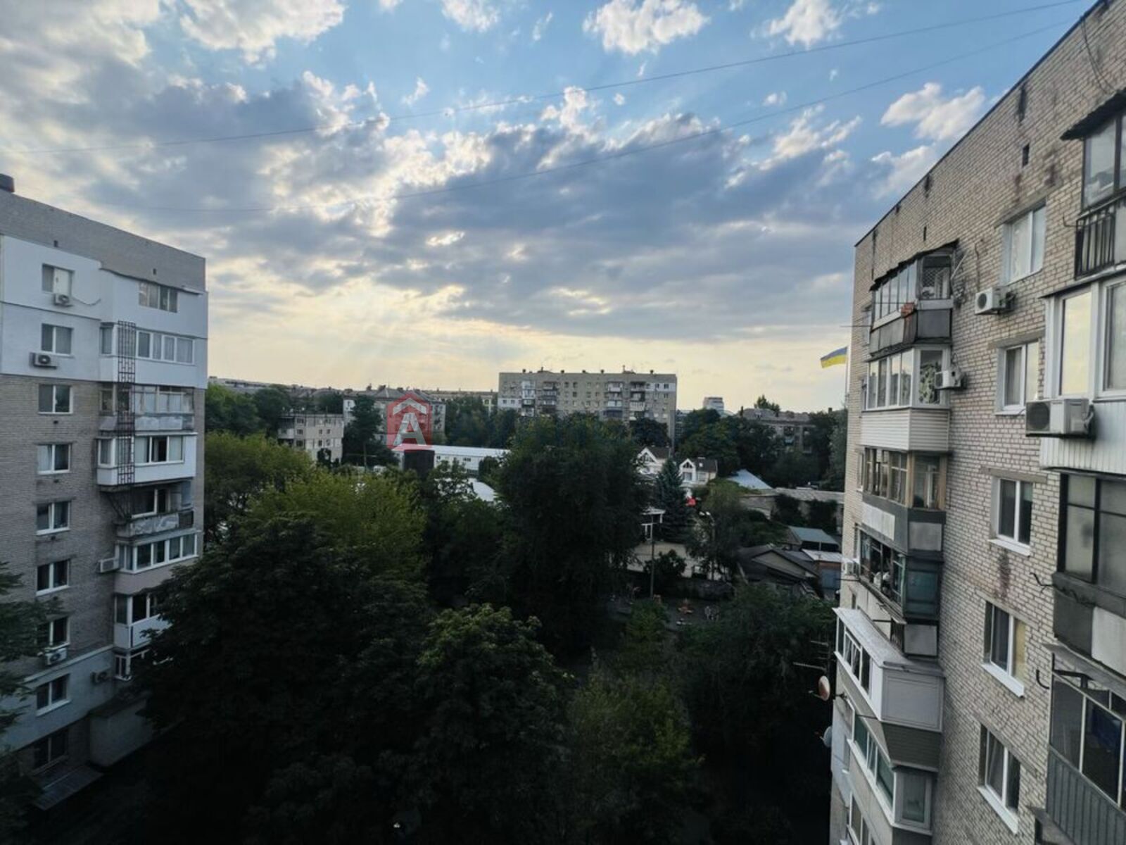 1 ����. ��������, 37/-/- ��. �., 8/9 ���� ���� 7