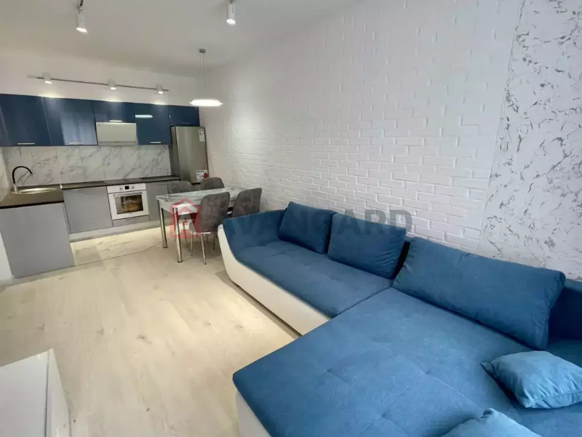 2 ��. ��������, 50/-/- ��. �., 7/10 ������ ���� 5