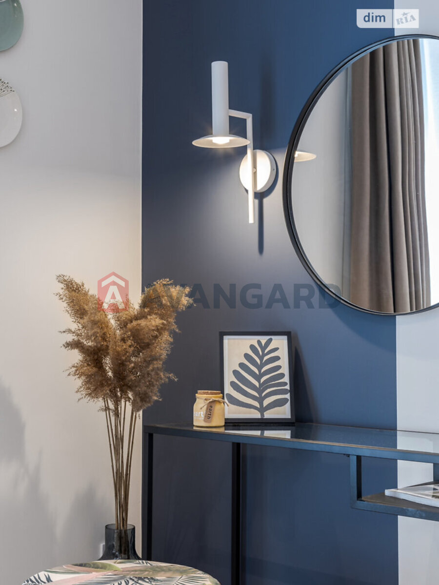 1 ��. ��������, 45/19/5 ��. �., 8/10 ������ ���� 11