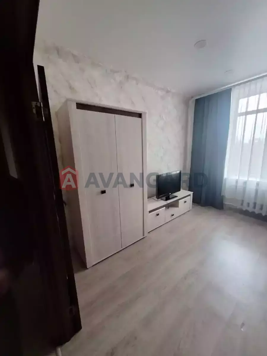 1 ����. ��������, 45/-/8 ��. �., 4/6 ���� ���� 2