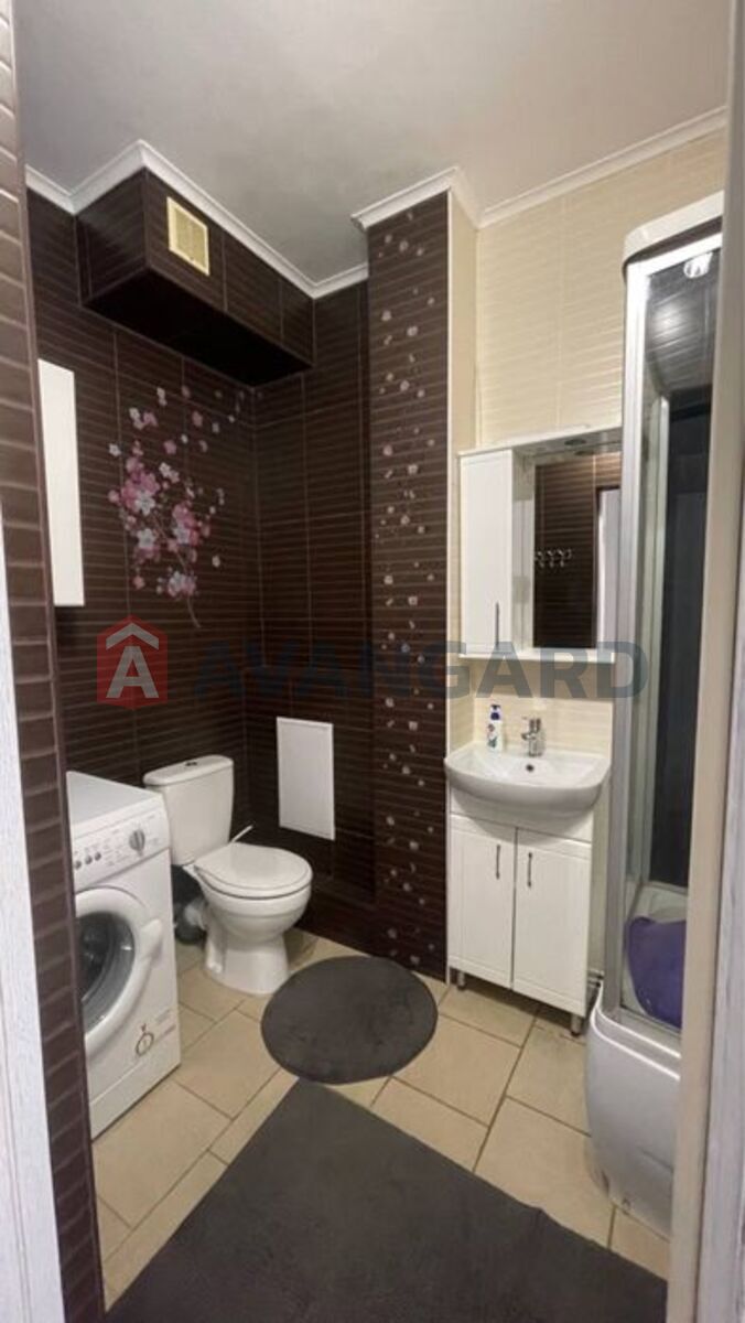 3 ����. ��������, 137/-/- ��. �., 1/3 ���� ���� 4