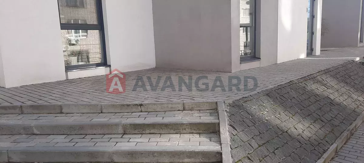 2 ��. ��������, 45/-/18 ��. �., 2/2 ������ ���� 11