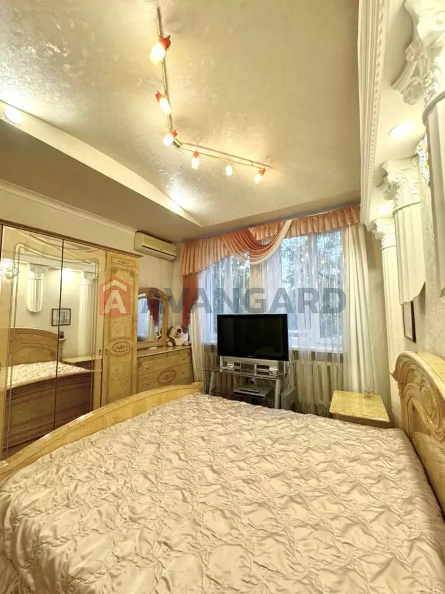 2 ����. ��������, 53/-/10 ��. �., 2/5 ���� ���� 2