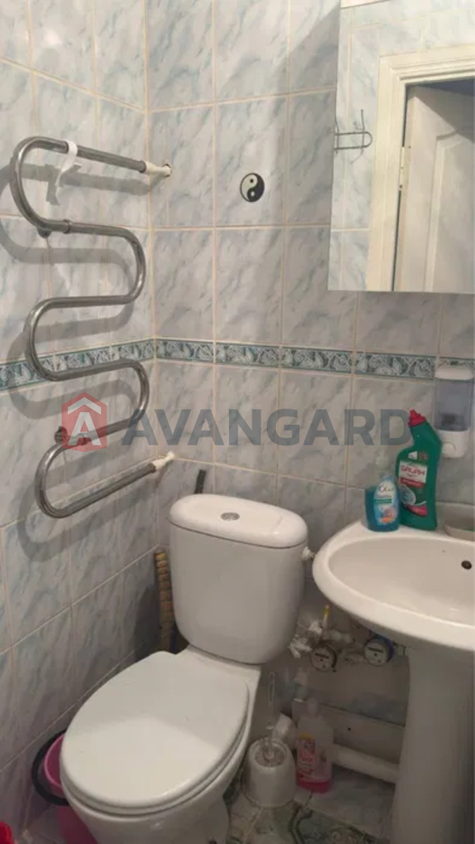 1 ����. ��������, 43/-/10 ��. �., 9/9 ���� ���� 8