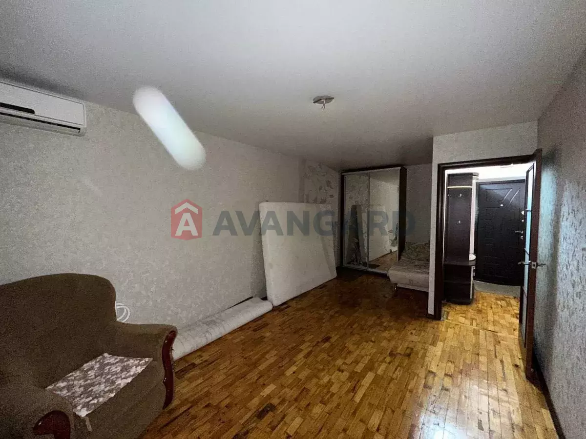 1 ��. ��������, 40/-/10 ��. �., 12/16 ������ ���� 6