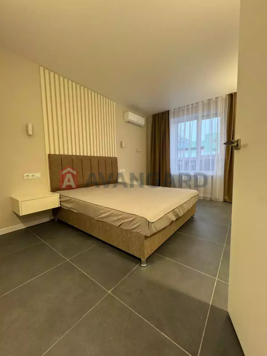 2 ��. ��������, 53/-/- ��. �., 3/10 ������ ���� 3