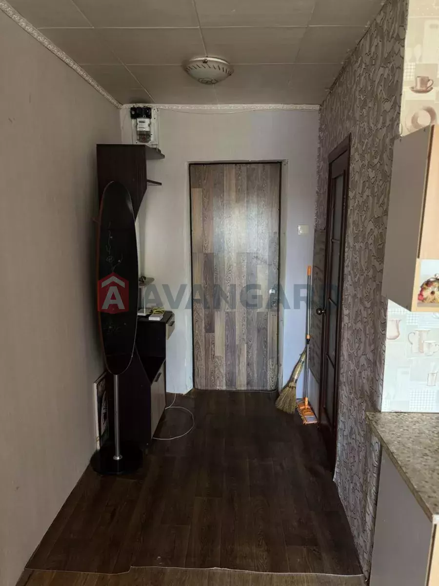 1 ����. ��������, 22/-/5 ��. �., 9/9 ���� ���� 3