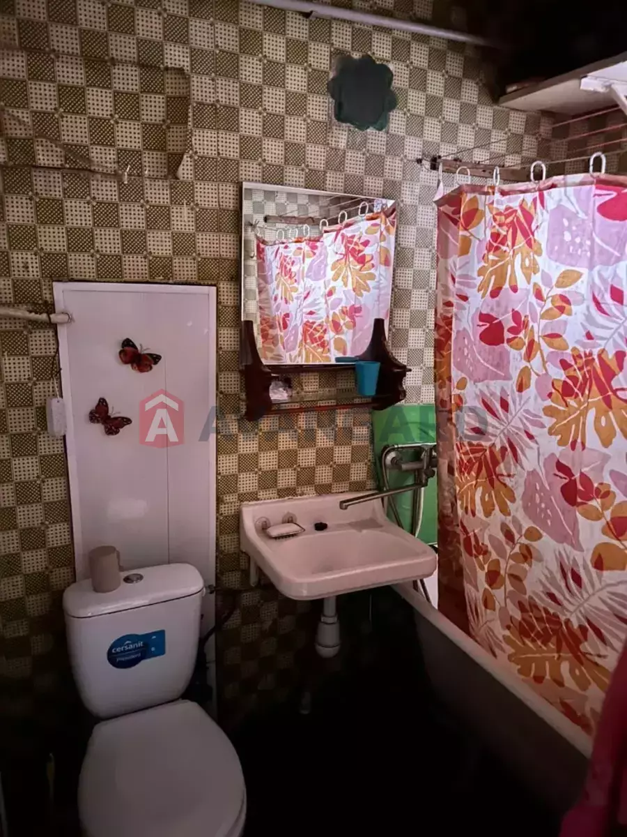 1 ����. ��������, 32/-/- ��. �., 5/5 ���� ���� 5