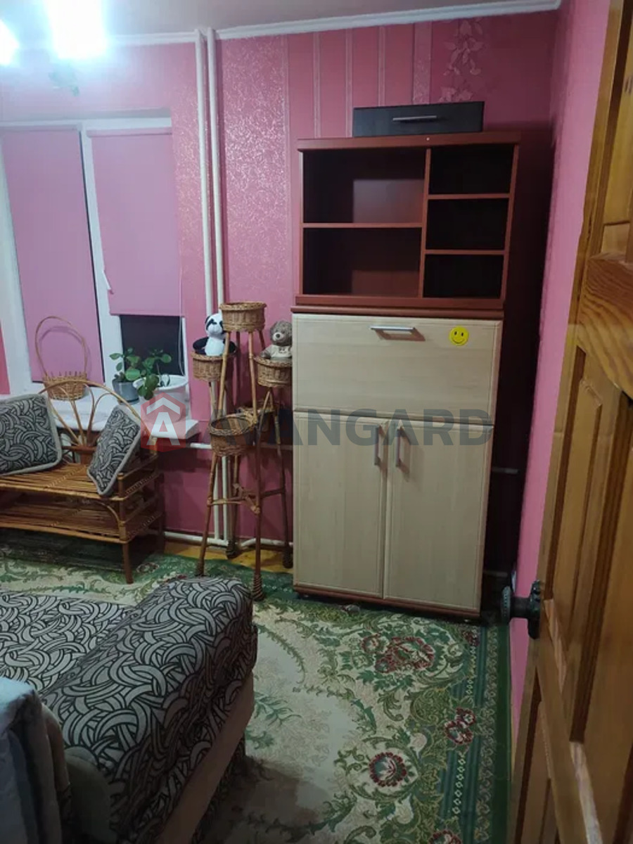 2 ��. ��������, 35/-/8 ��. �., 4/5 ������ ���� 4