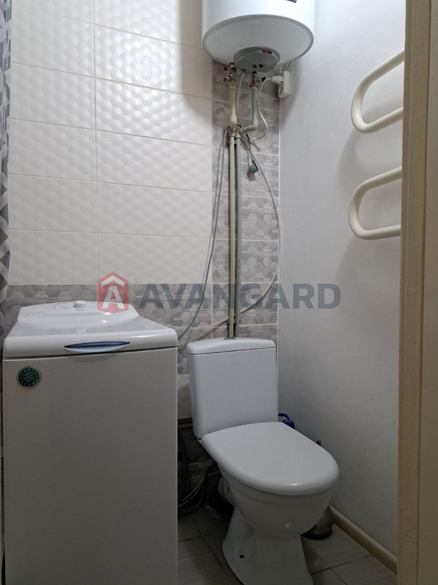 1 . , 30/18/- . ., 8/9   10