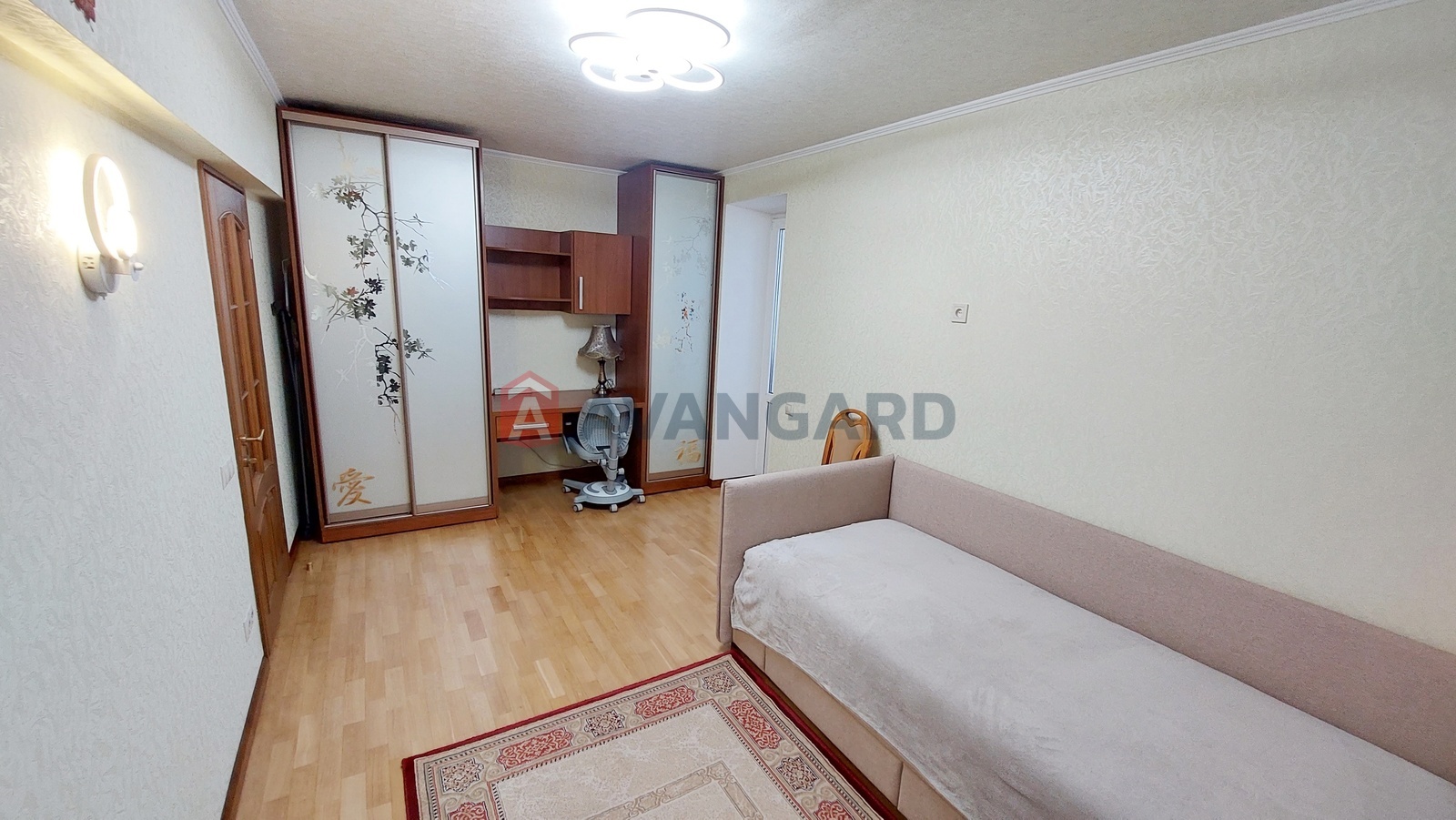 3 ��. ��������, 90/60/12 ��. �., 3/6 ������ ���� 11