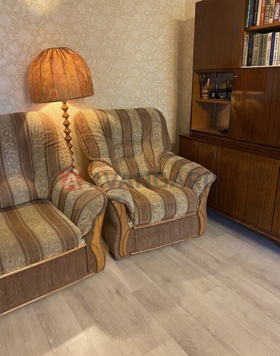 2 ��. ��������, 44/-/6 ��. �., 4/5 ������ ���� 11