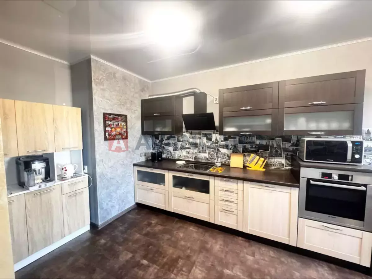 3 ��. ��������, 100/-/- ��. �., 2/16 ������ ���� 4