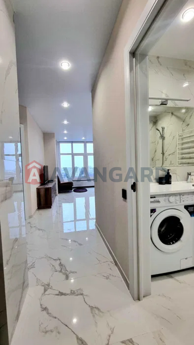 2 ��. ��������, 51/-/10 ��. �., 11/18 ������ ���� 5