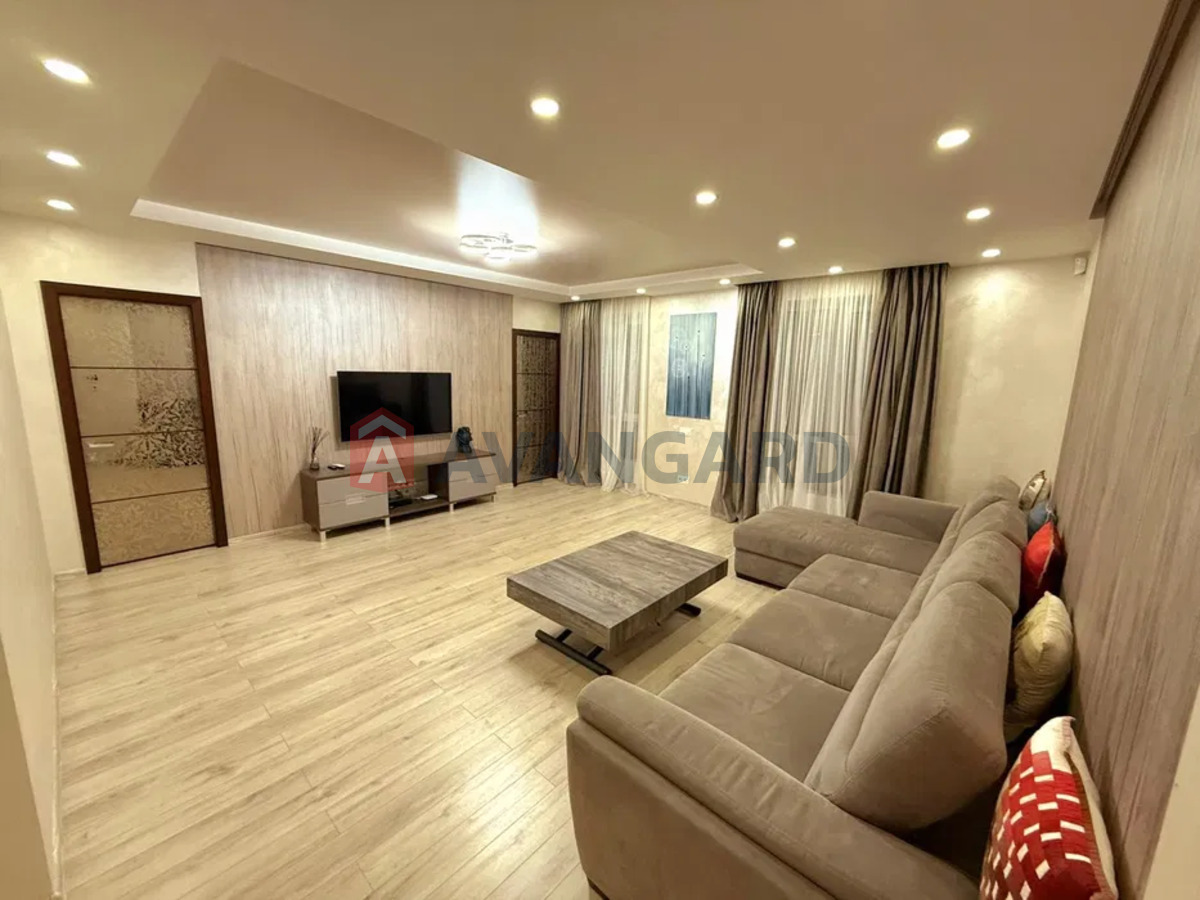 3 кім. квартира, 106/-/30 кв. м., 2/10 поверх фото 1 3 кім. квартира, 106/-/30 кв. м., 2/10 поверх фото 1