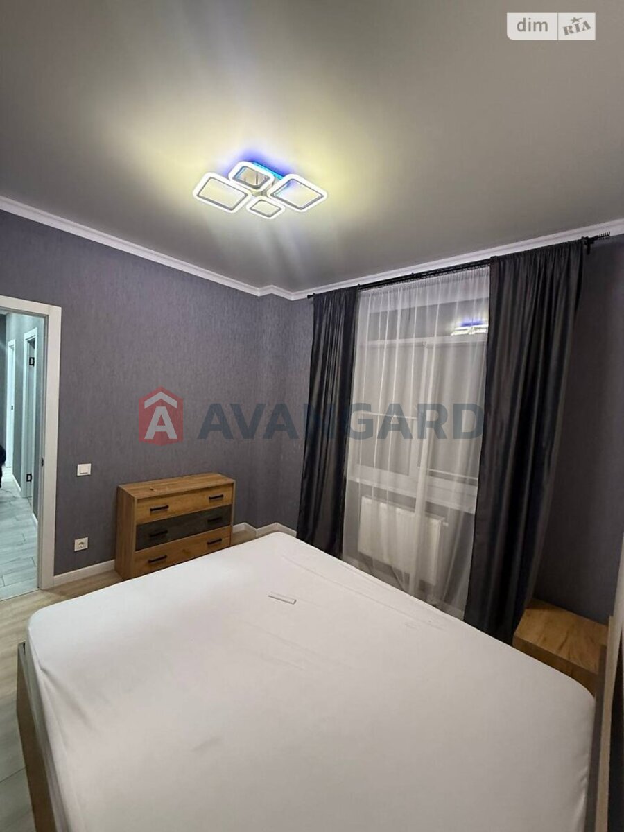 2 ����. ��������, 50/-/- ��. �., 2/3 ���� ���� 7