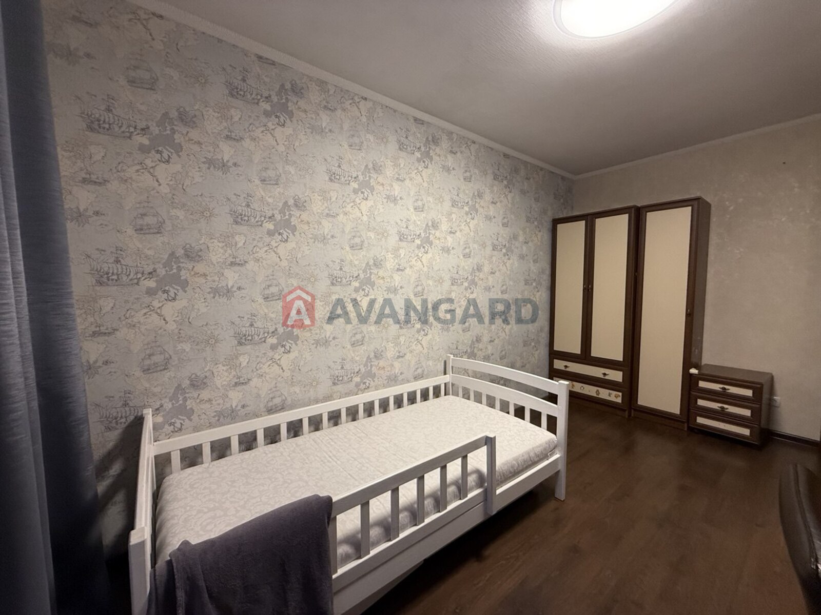 3 ����. ��������, 68/-/12 ��. �., 7/16 ���� ���� 14