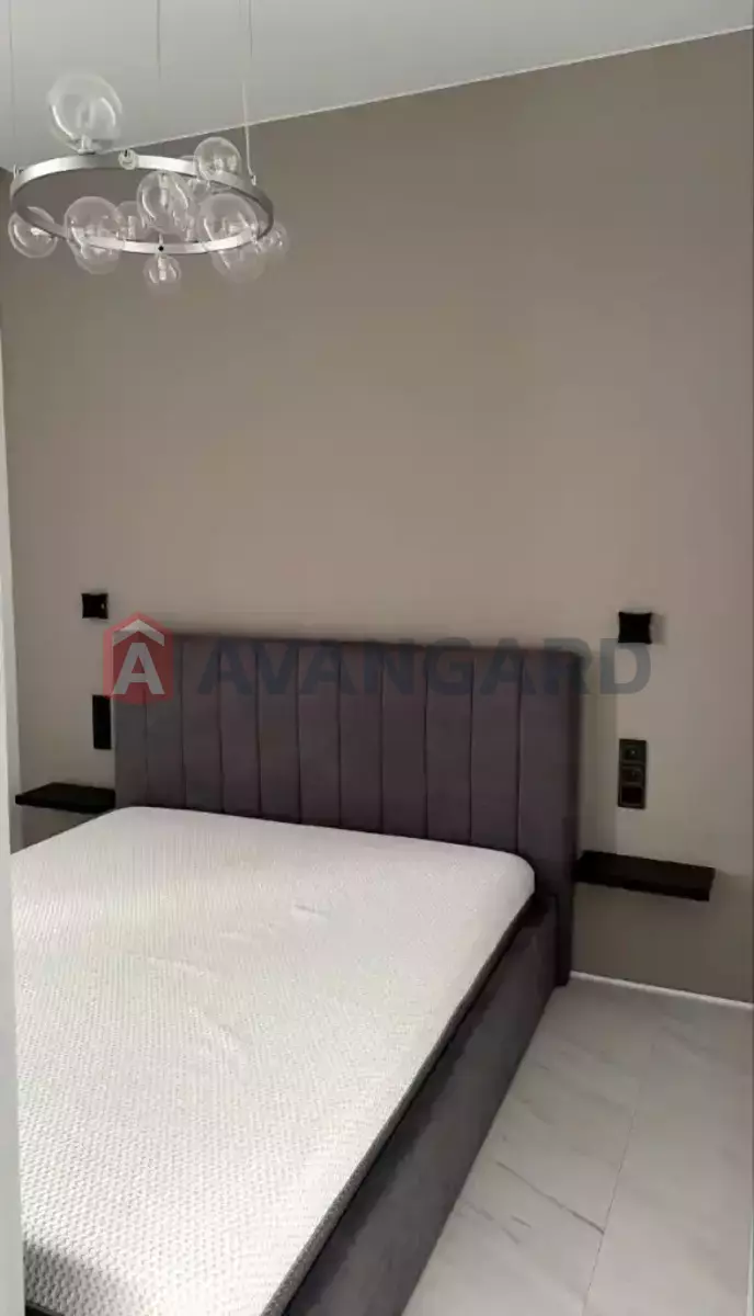 2 ����. ��������, 50/-/10 ��. �., 19/24 ���� ���� 8