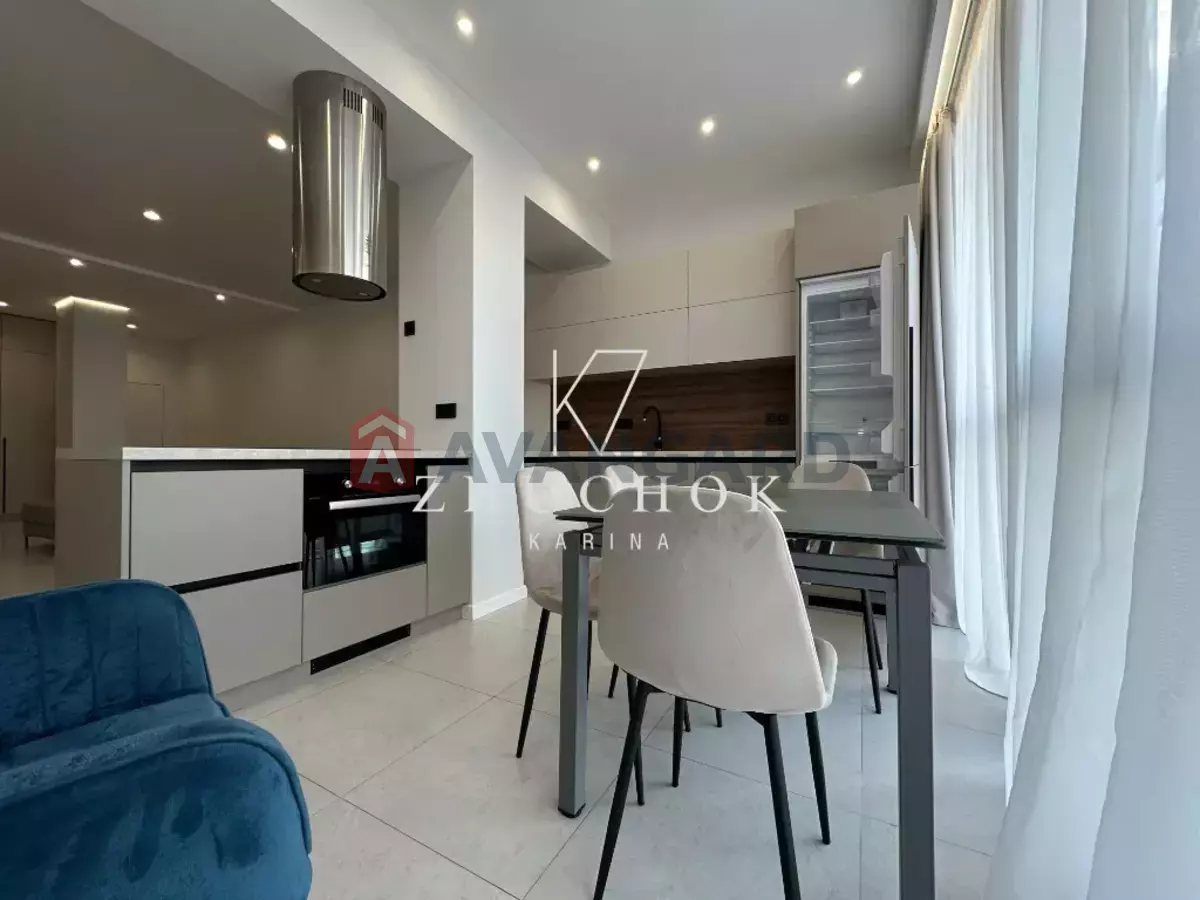 4 ��. ��������, 140/110/15 ��. �., 8/14 ������ ���� 4