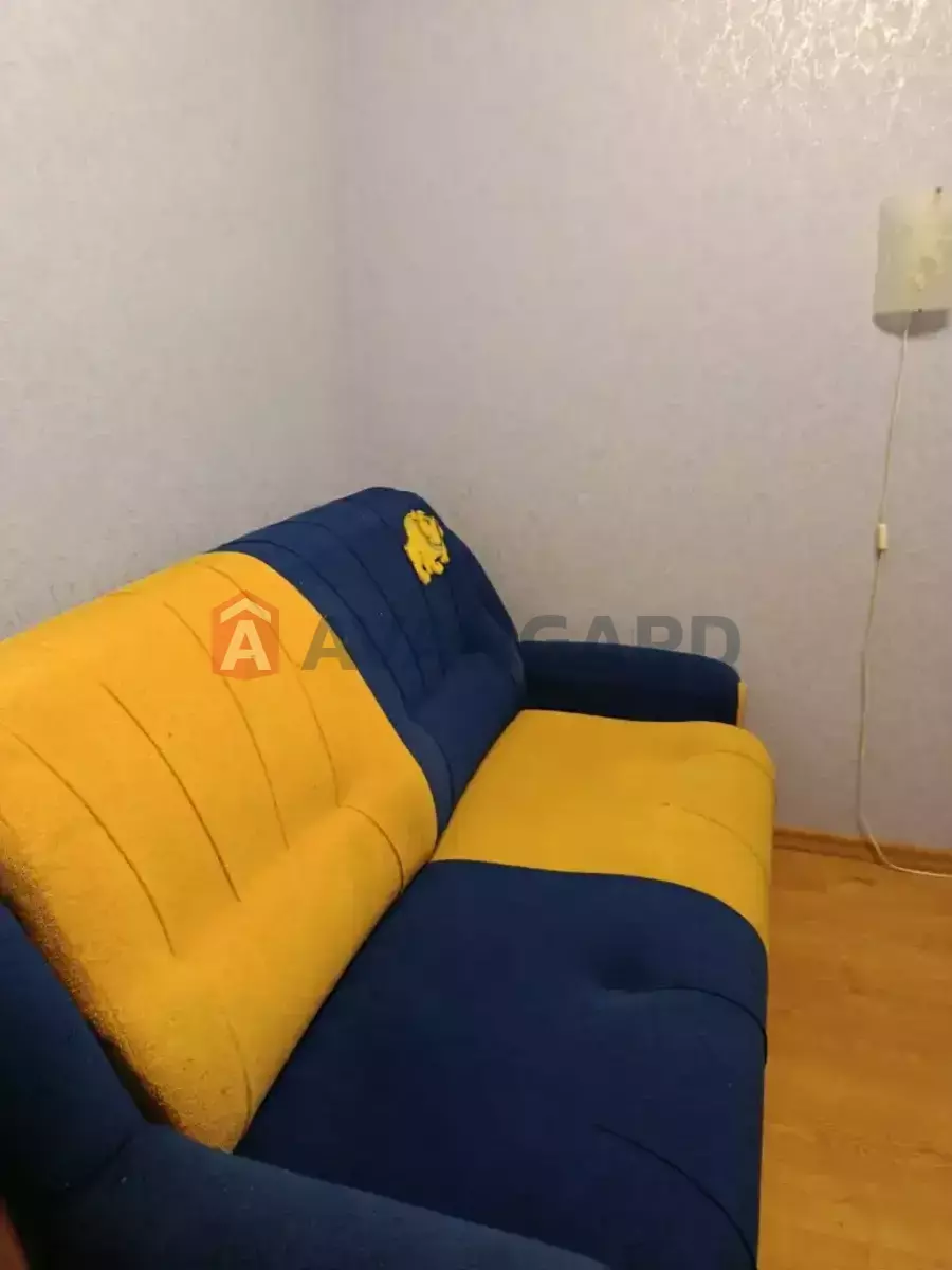 2 ����. ��������, 49/-/- ��. �., 8/9 ���� ���� 4