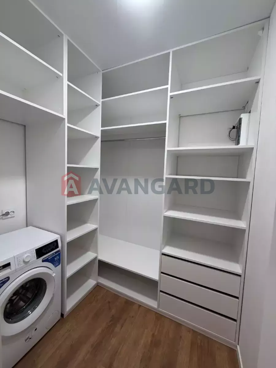 2 ����. ��������, 53/-/- ��. �., 10/10 ���� ���� 7