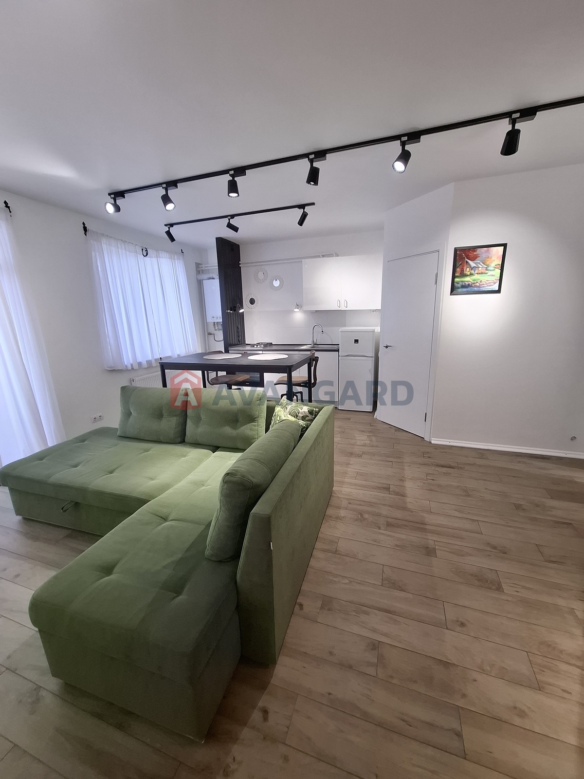 1 ��. ��������, 40/20/10 ��. �., 2/7 ������ ���� 14