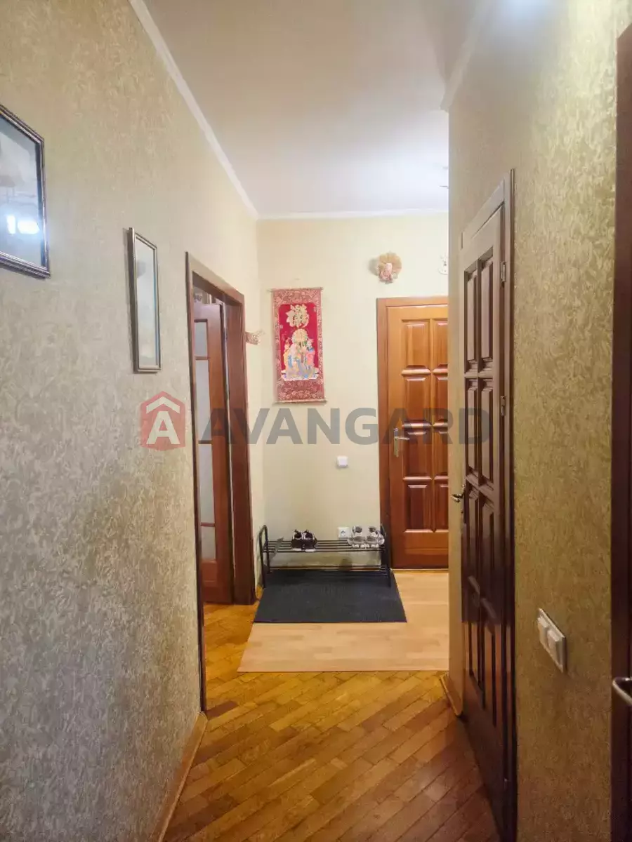 1 ��. ��������, 52/20/11 ��. �., 7/10 ������ ���� 14