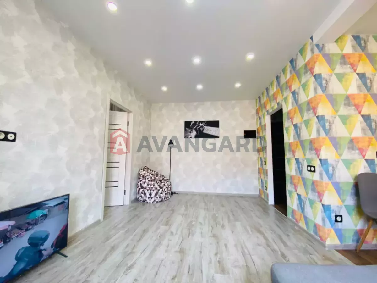 2 ����. ��������, 53/-/12 ��. �., 9/12 ���� ���� 8